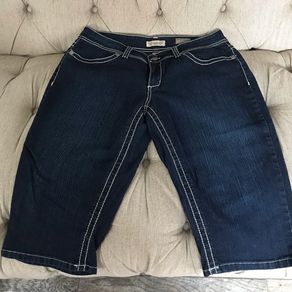 Vintage America Bermuda Denim Shorts - Picture 1 of 5